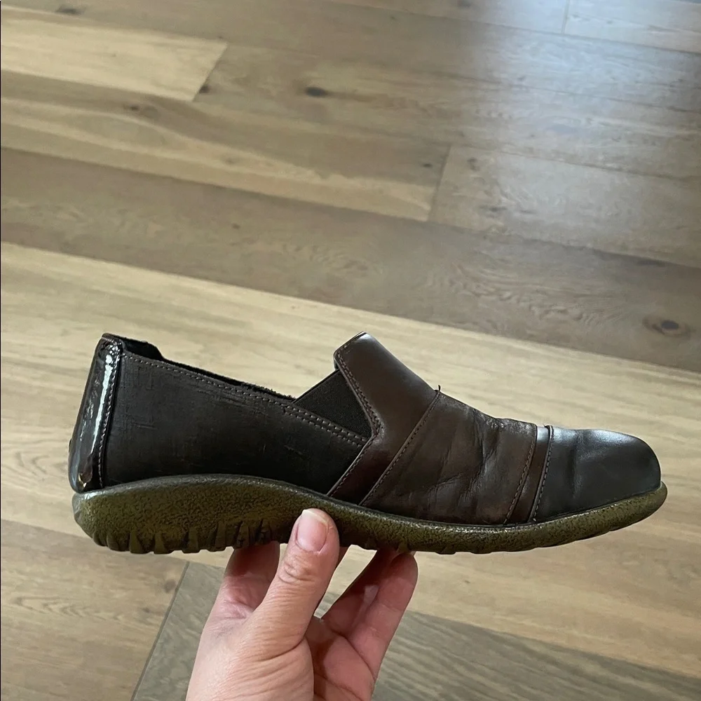 Naot Miro Flat Leather Comfort Shoes Women's Size EU 37 (US 6)
